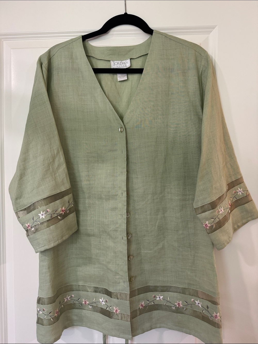 Jordan Light Green Embroidered Button-Front Tunic